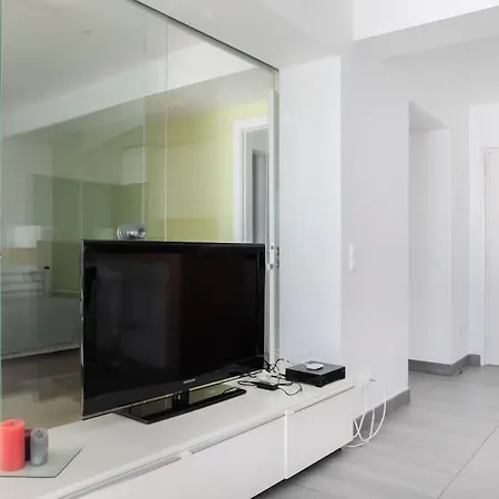 Atlantic Ocean View Apartment